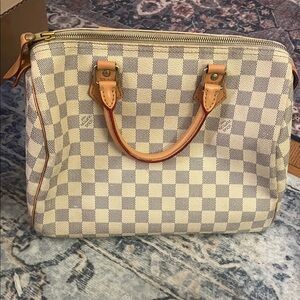 Louis Vuitton Speedy, clean